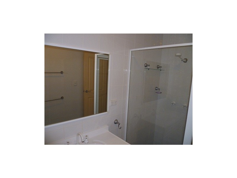 8/49 Maclaurin Avenue, East Hills NSW 2213