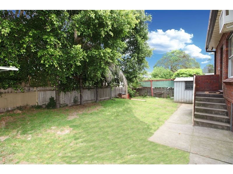 8 Kathleen Parade, Picnic Point NSW 2213