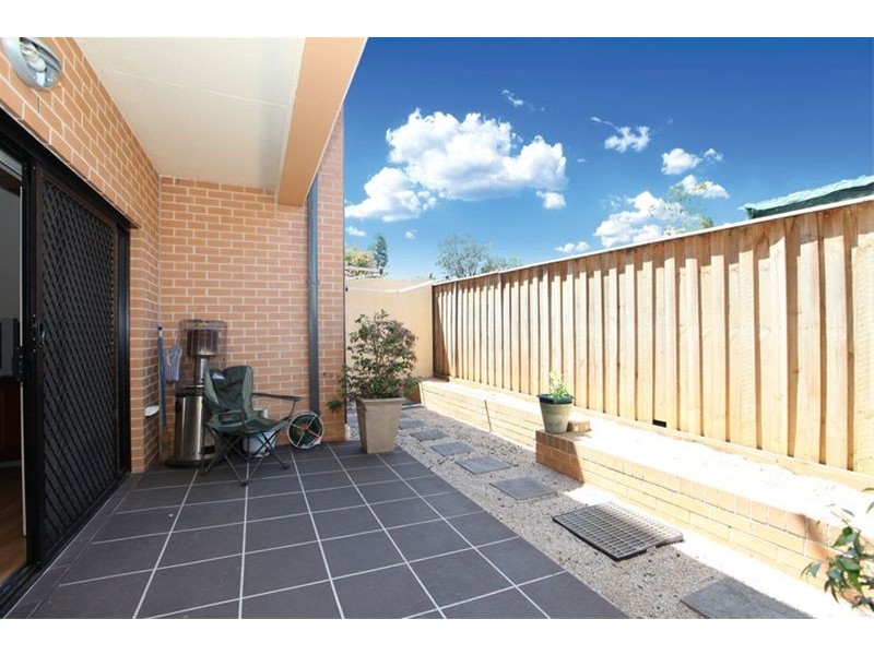 3/8 Haig Avenue, Georges Hall NSW 2198