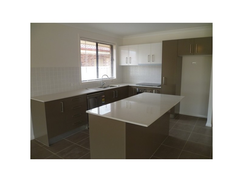 34B Cook Crescent, East Hills NSW 2213