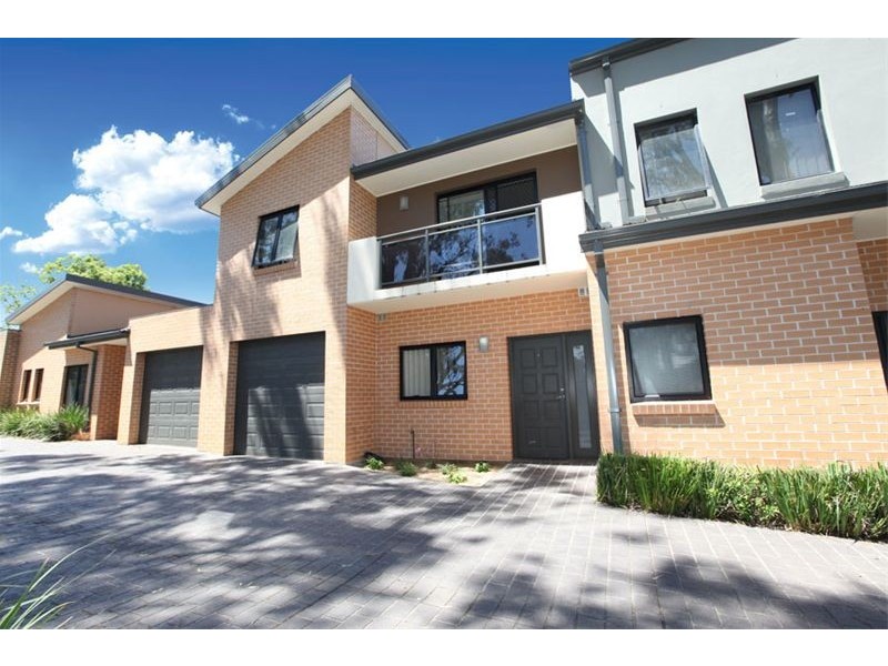 3/8 Haig Avenue, Georges Hall NSW 2198