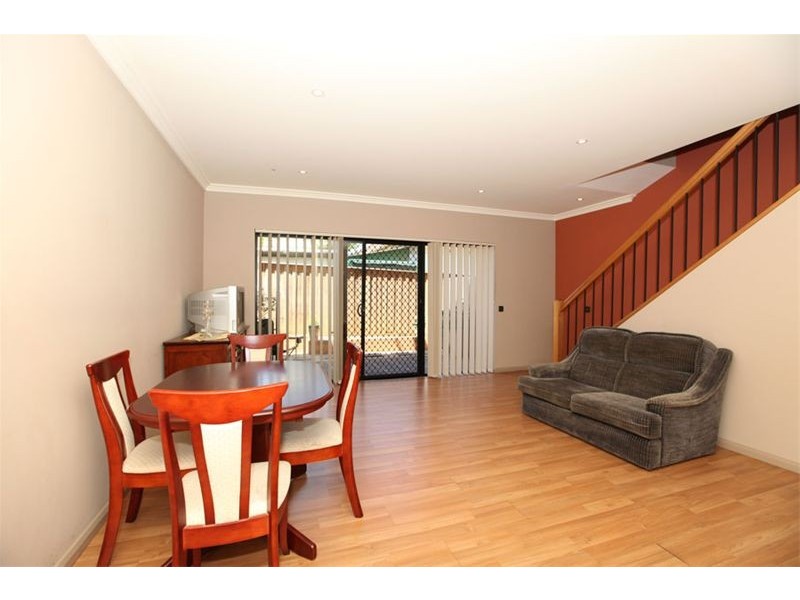 3/8 Haig Avenue, Georges Hall NSW 2198