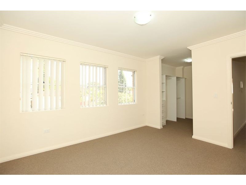 7 Tarro Avenue, Revesby NSW 2212