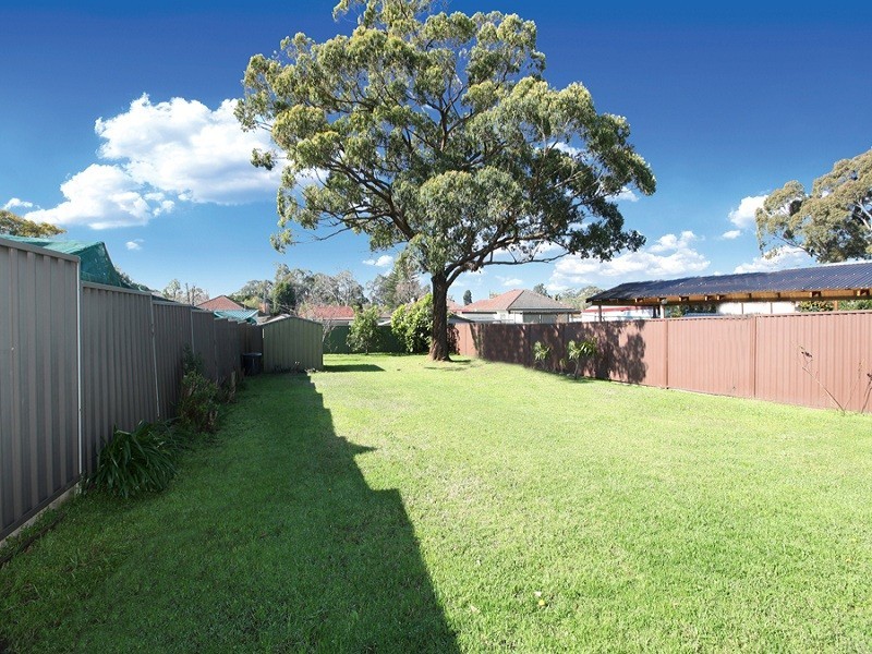 5 Picnic Point Road, Panania NSW 2213
