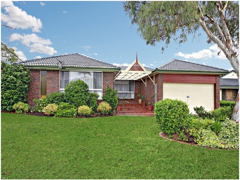 27 Windermere Crescent, Panania NSW 2213