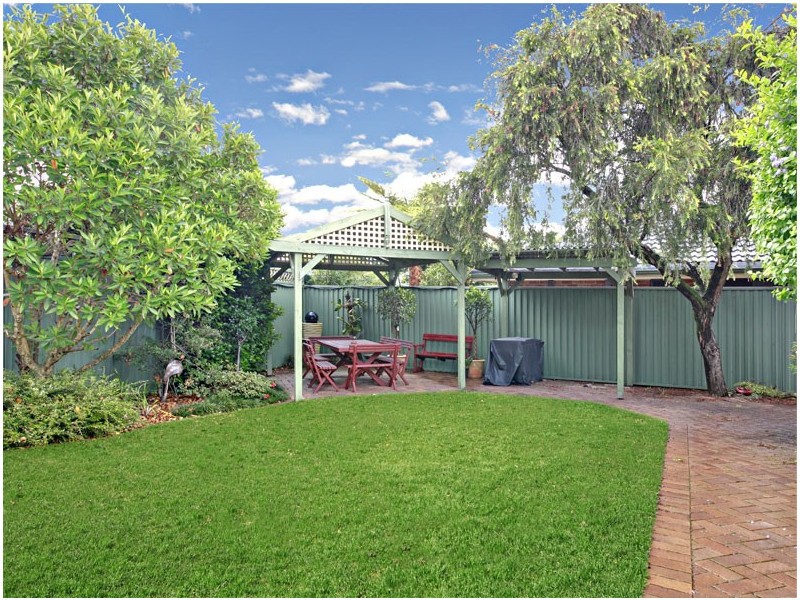 27 Windermere Crescent, Panania NSW 2213