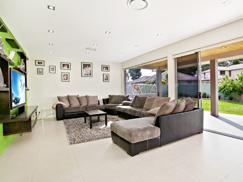 6 Fall Street, Revesby NSW 2212