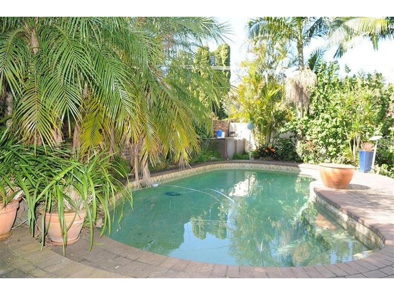 6 Fiona Close, Padstow Heights NSW 2211