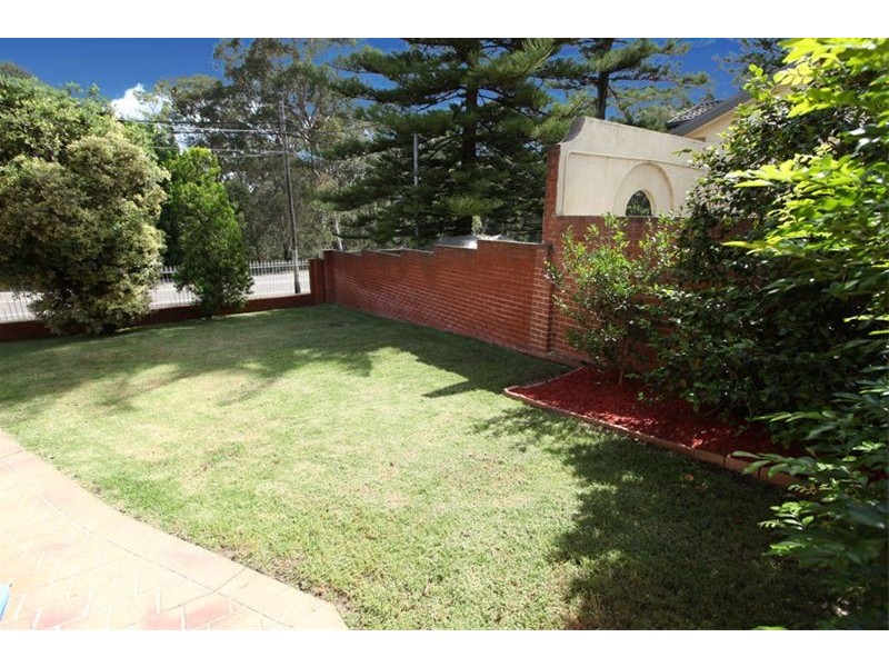 795 Henry Lawson Drive, Picnic Point NSW 2213