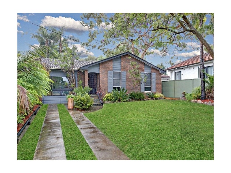 709 Henry Lawson Drive, East Hills NSW 2213