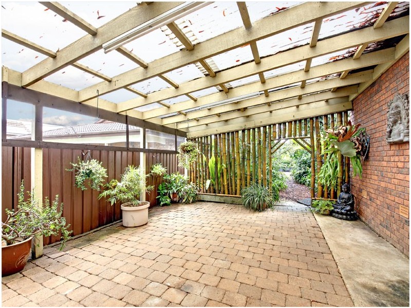 709 Henry Lawson Drive, East Hills NSW 2213