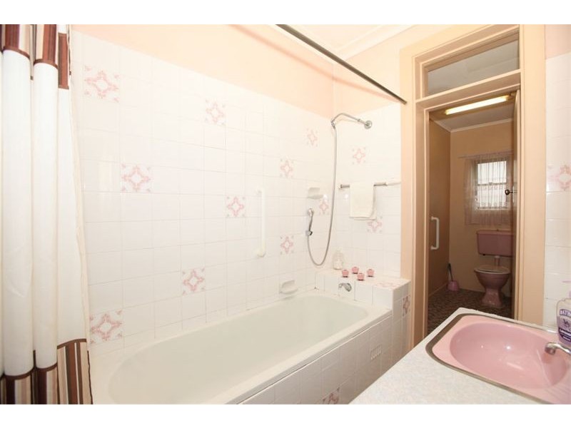 6 Rhonda Street, Revesby NSW 2212