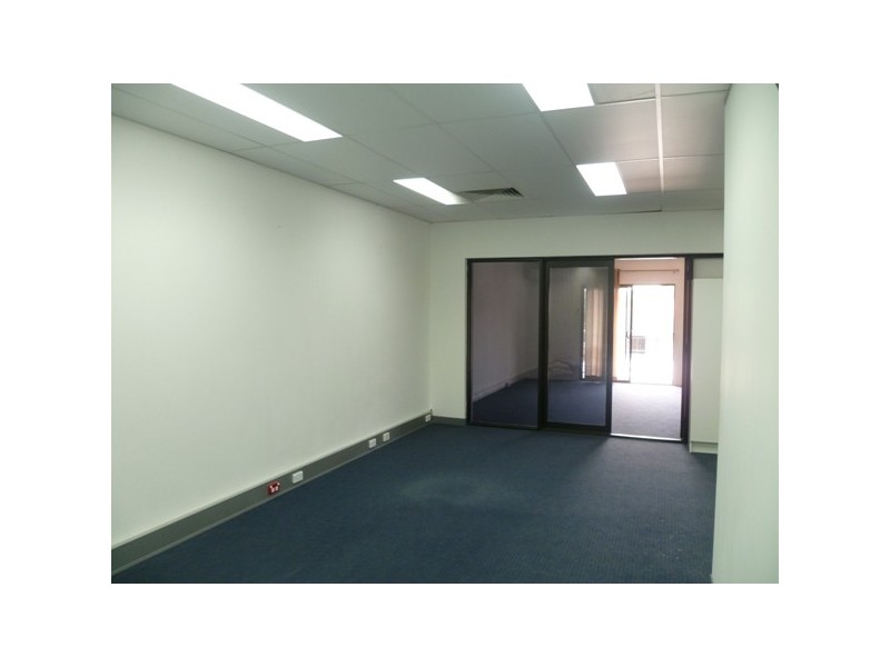 1/22 Maclaurin Avenue, East Hills NSW 2213