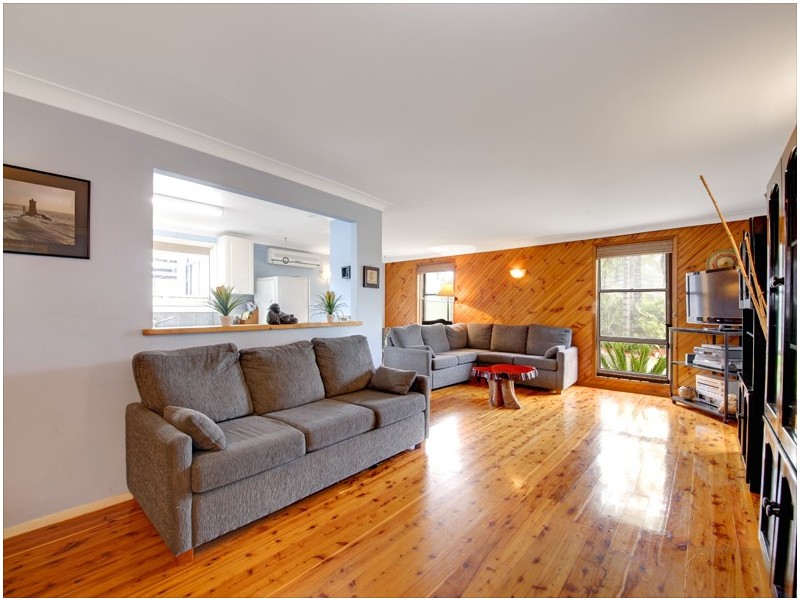 709 Henry Lawson Drive, East Hills NSW 2213