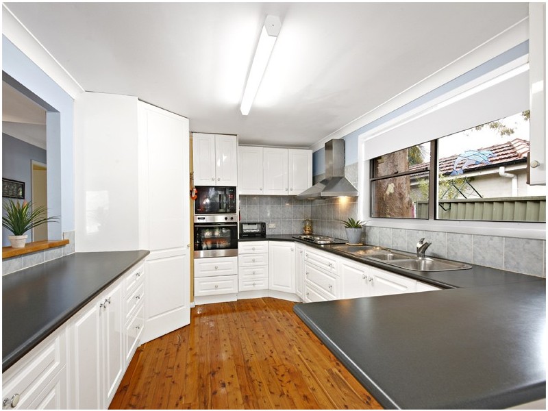 709 Henry Lawson Drive, East Hills NSW 2213