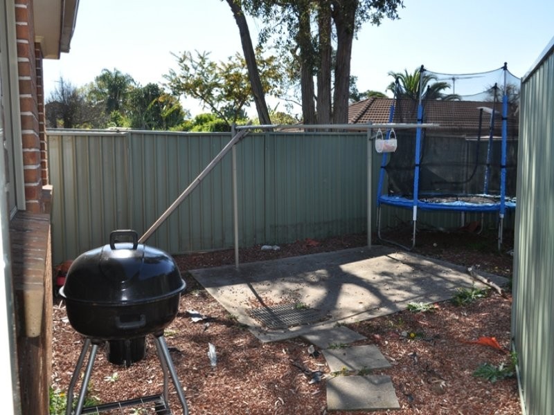 3/41  William Street, Condell Park NSW 2200