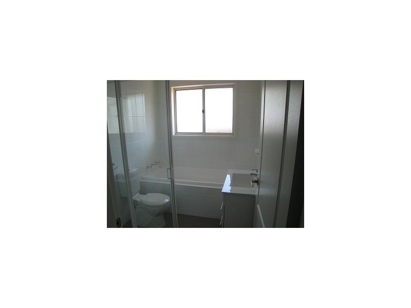 2/12-14 Browning Street, East Hills NSW 2213