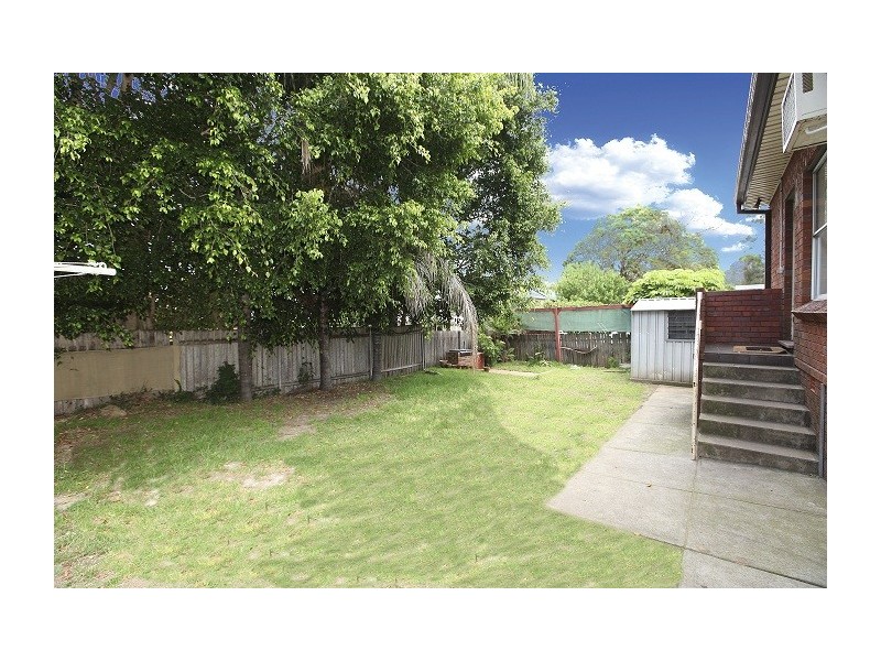 8 Kathleen Parade, Picnic Point NSW 2213
