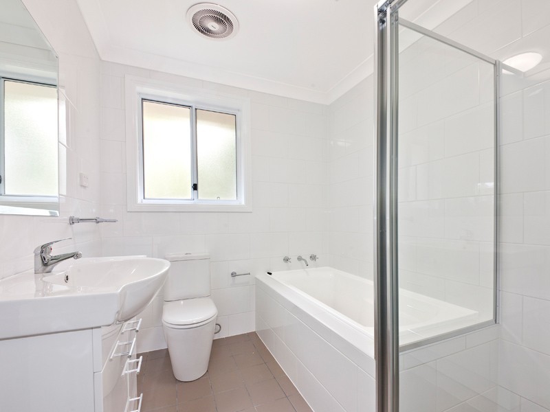 2B Hazelglen Avenue, Panania NSW 2213