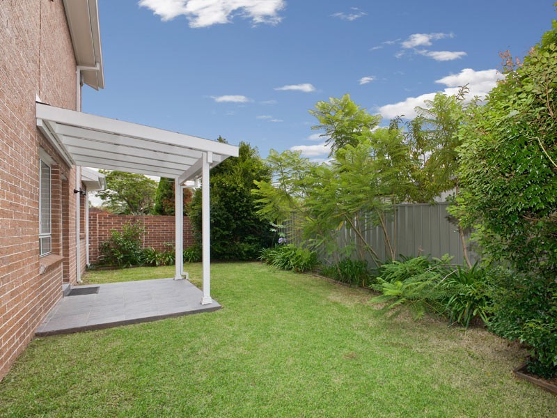 2B Hazelglen Avenue, Panania NSW 2213