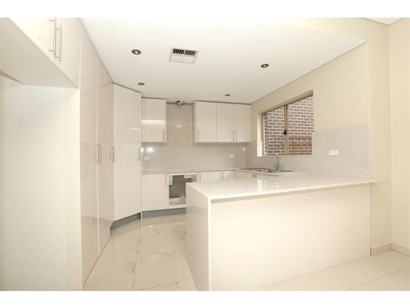 7 Dowding Street, Panania NSW 2213