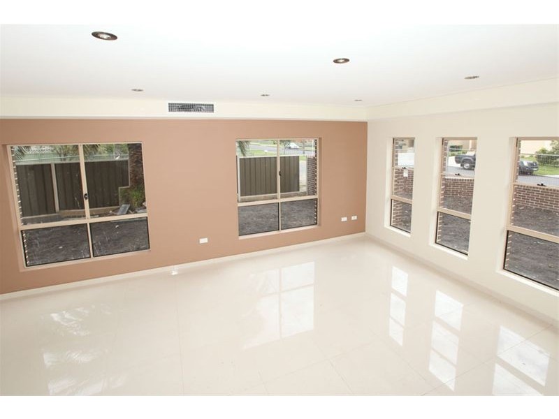 7 Dowding Street, Panania NSW 2213