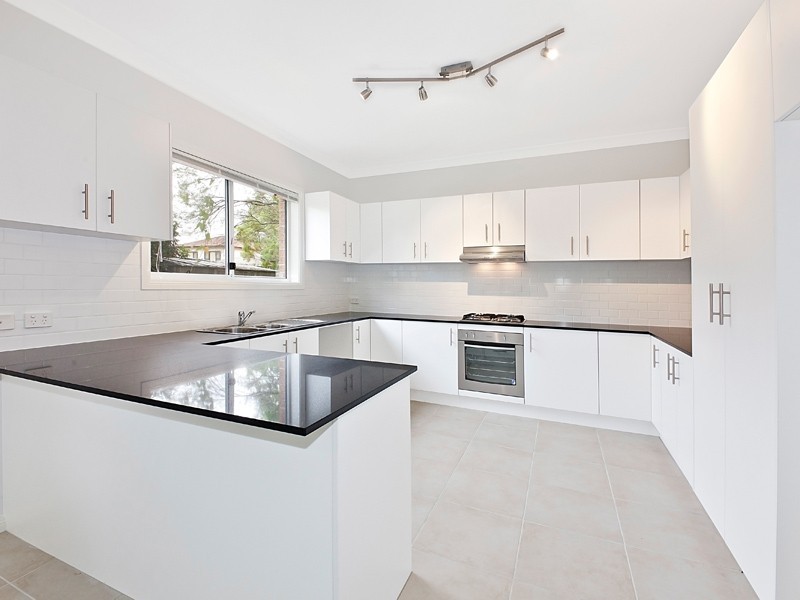 2B Hazelglen Avenue, Panania NSW 2213