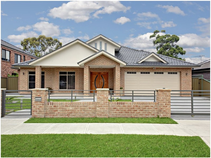 89 Ramsay Road, Picnic Point NSW 2213