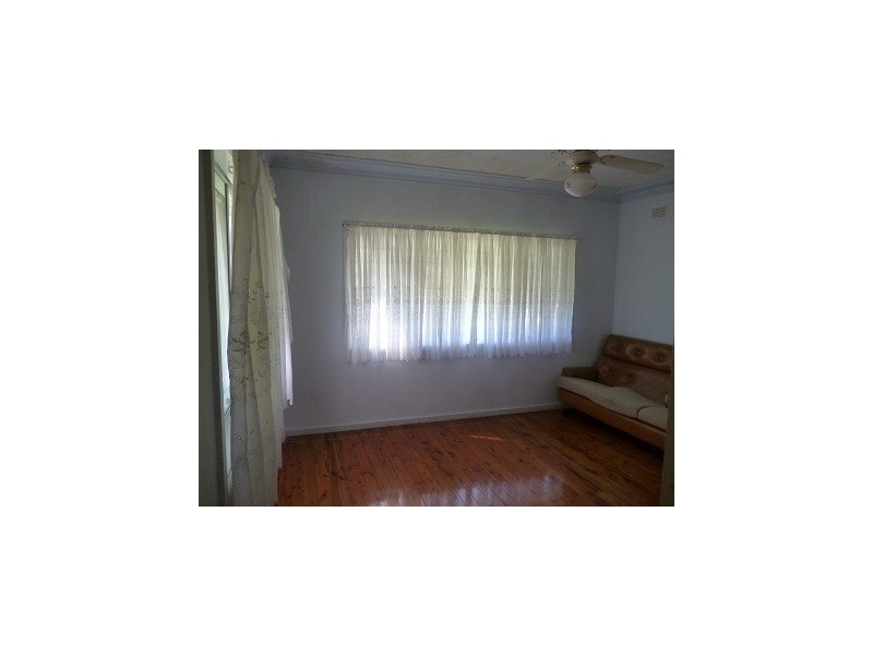 661 Henry Lawson Drive, East Hills NSW 2213