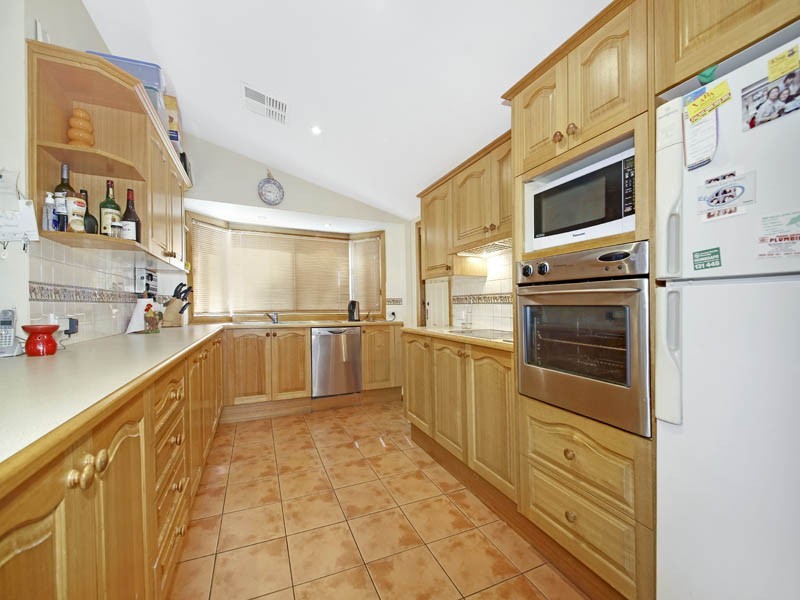 699 Henry Lawson Drive, East Hills NSW 2213