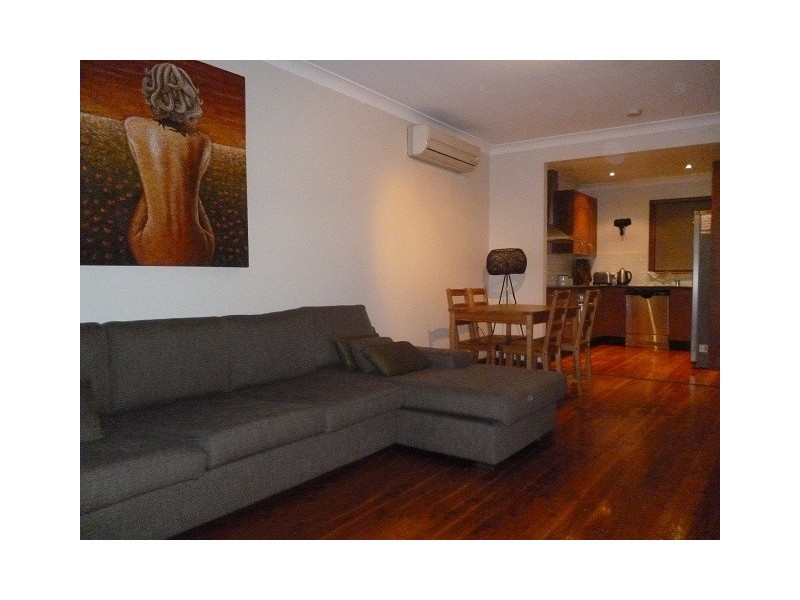 2/9 Wilberforce Road, Revesby NSW 2212