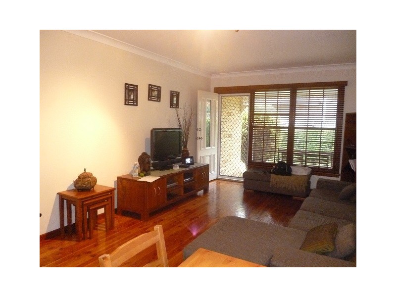 2/9 Wilberforce Road, Revesby NSW 2212