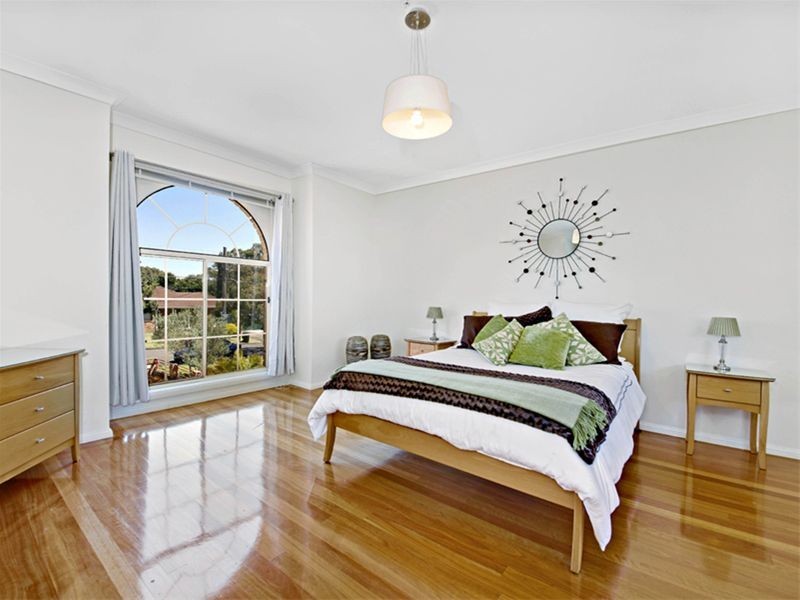 37 Victor Avenue, Picnic Point NSW 2213