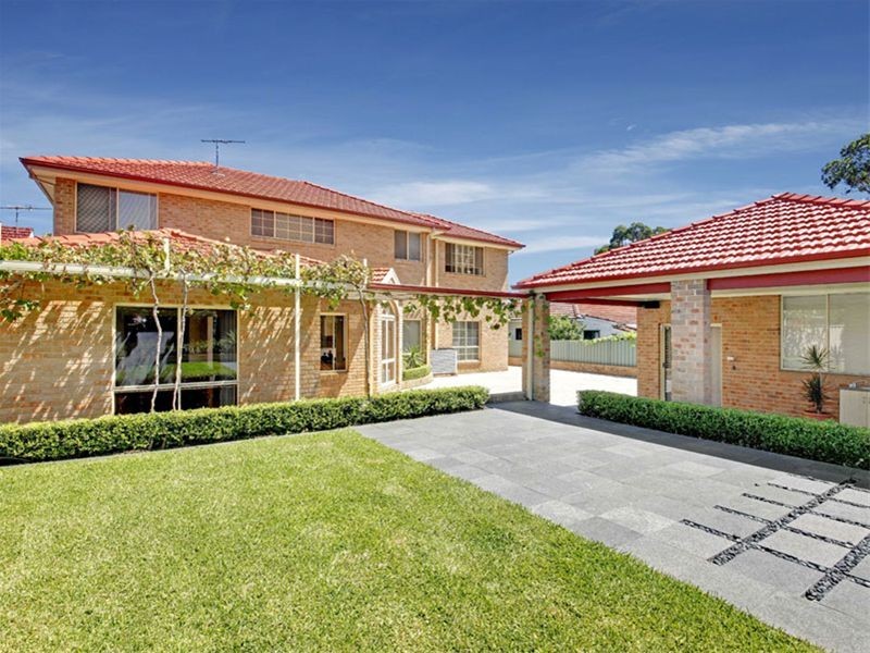 37 Victor Avenue, Picnic Point NSW 2213