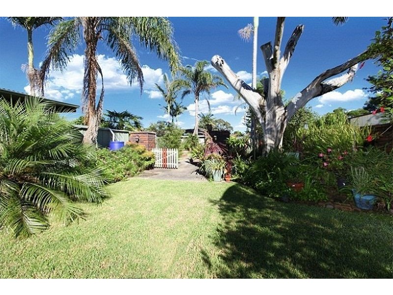 12 Rodgers Avenue, Panania NSW 2213