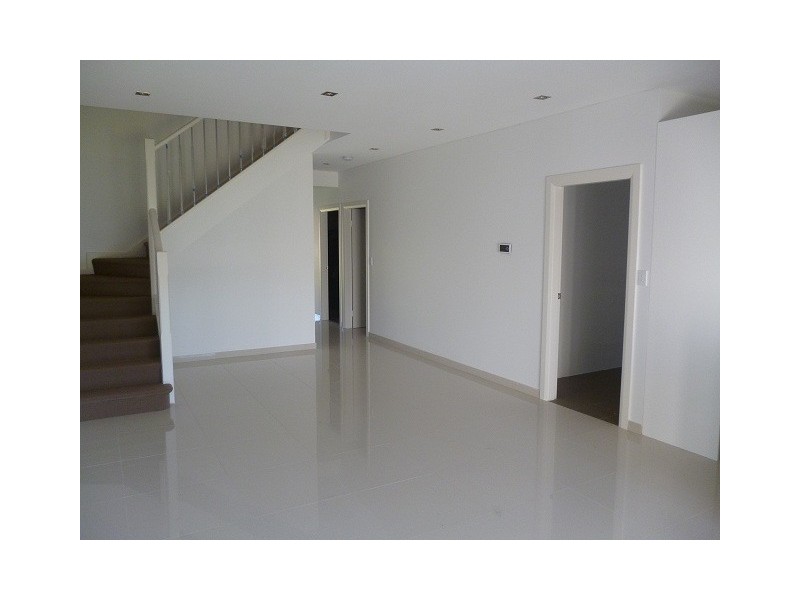 12 Blanc Avenue, East Hills NSW 2213