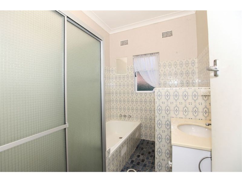 62A  Picnic Point Road, Panania NSW 2213