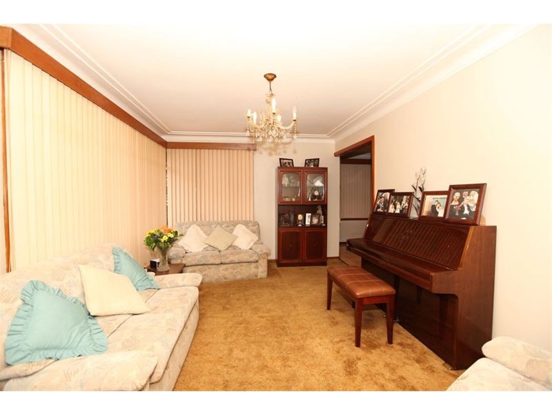 35 Ellesmere Street, Panania NSW 2213