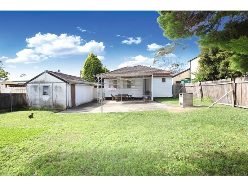 50 Kennedy Street, Picnic Point NSW 2213