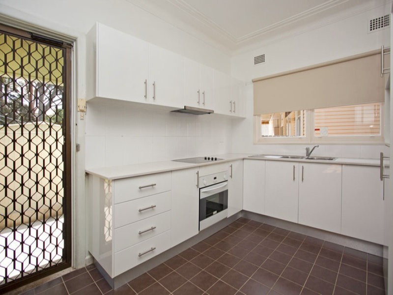 653 Henry Lawson Drive, East Hills NSW 2213