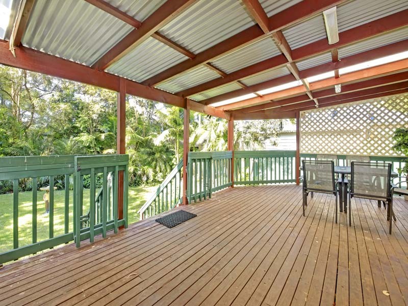 699 Henry Lawson Drive, East Hills NSW 2213