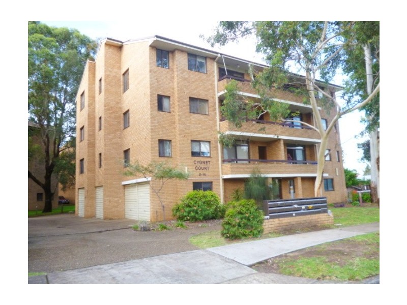 4/8-14 Swan Street, Revesby NSW 2212