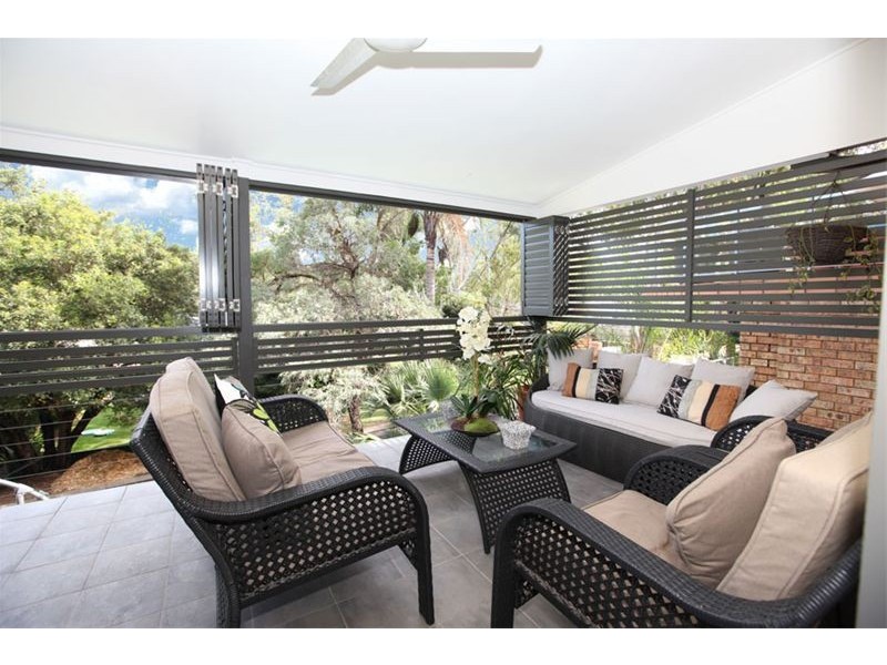 28 Carinya Road, Picnic Point NSW 2213