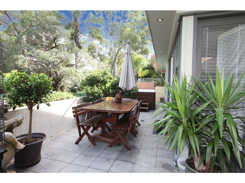 28 Carinya Road, Picnic Point NSW 2213