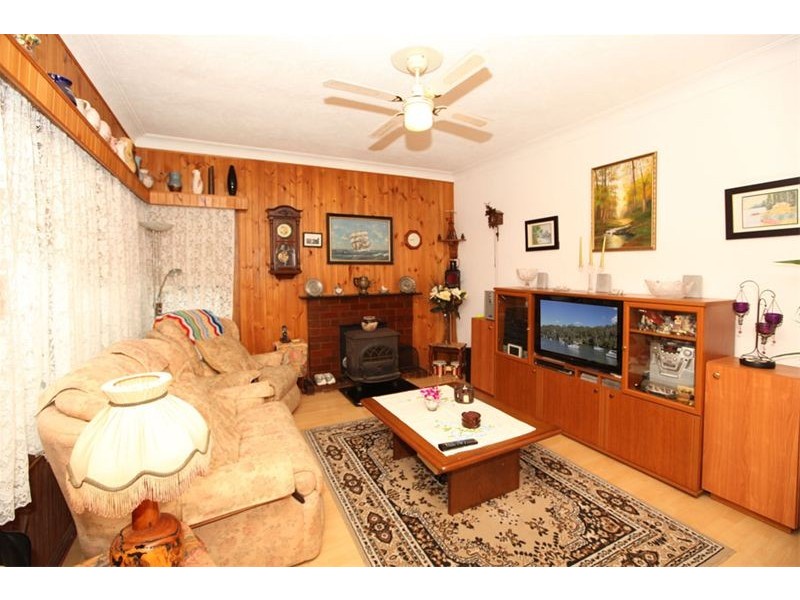 26 Cheatle Street, East Hills NSW 2213