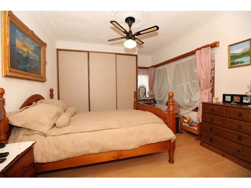 26 Cheatle Street, East Hills NSW 2213