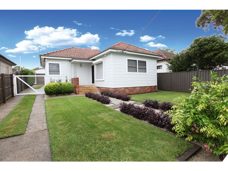 6 Bransgrove Road, Revesby NSW 2212