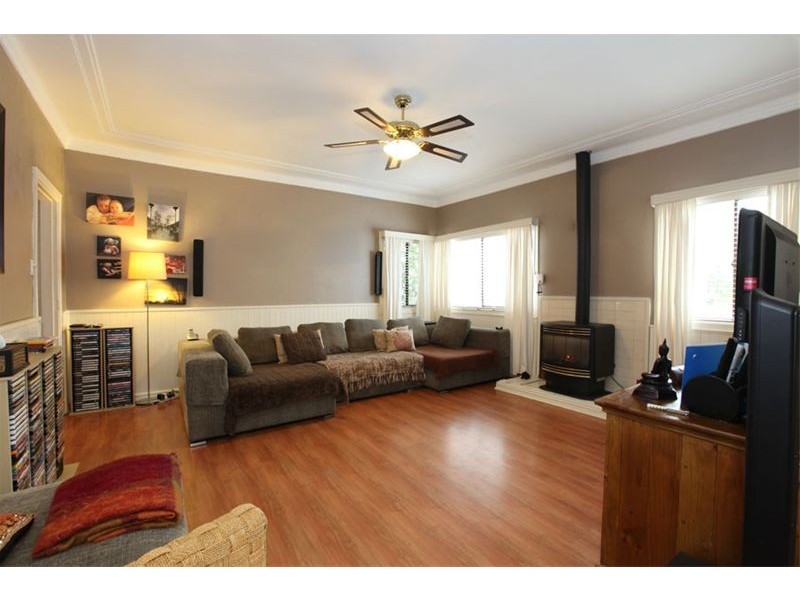 12 Park Road, East Hills NSW 2213