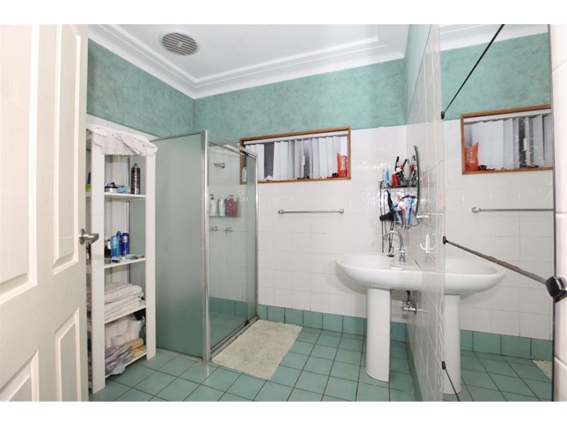 12 Park Road, East Hills NSW 2213