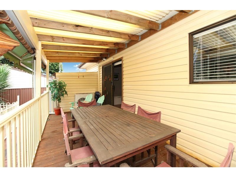 12 Park Road, East Hills NSW 2213